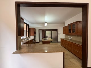 EXCLUSIVA CASA EN ENCINOS DE CAYALA III Zona 16 | 3 Niveles - Image 15