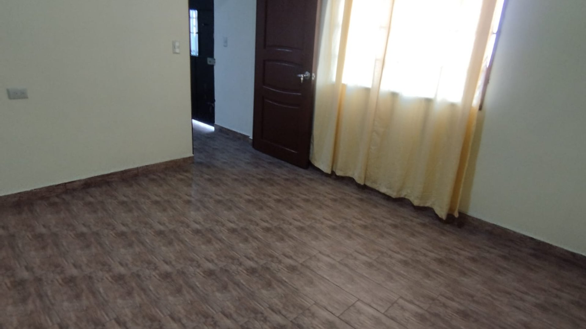 ???? CASA REMODELADA EN VENTA – 2 HAB | BARRIO MODERNO | ZONA 2 - Miniatura 2