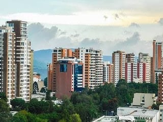 PROPIEDAD COMERCIAL EN VENTA | 10 AVENIDA, ZONA 14 - 2