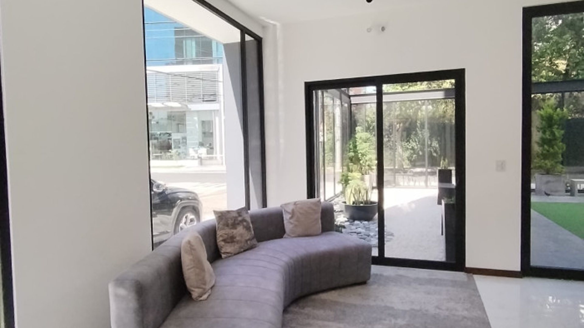 Apartamento Amueblado en Venta o Renta en la Zona 10