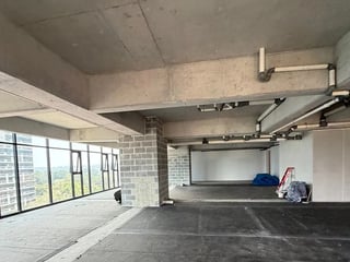 Oficina en venta a pocos metros de Diagonal 6 zona 10 Ref-5814 - 5