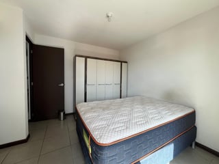 RENTA Apartamento Amueblado Edificio Akari Mixco Zona 2 - 4