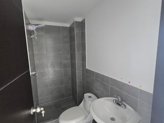 Alquiler  de Apartamento en zona 1, Edificio Altea UNO - 5