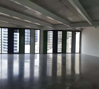 Vendo oficina de 236mt2 en zona 4. $464,306 - Miniatura 2