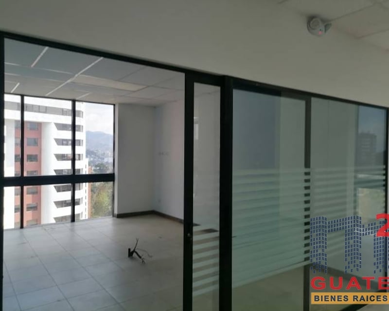 Oficina en Renta, Zona 14 (R8407)