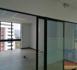 Oficina en Renta, Zona 14 (R8407)