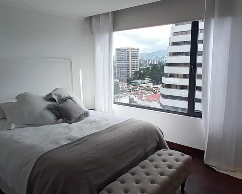 Lujoso apartamento en renta Amueblado / Zona 14 - IKONIA