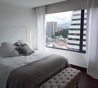 Lujoso apartamento en renta Amueblado / Zona 14 - IKONIA
