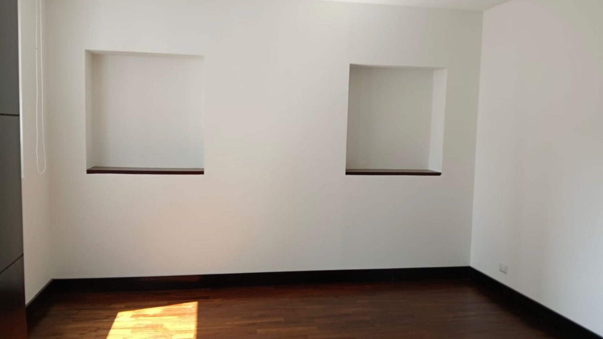 ALQUILER DE AMPLIO APARTAMENTO 2 NIVELES - 5TA AVENIDA, ZONA 14 - Miniatura 6