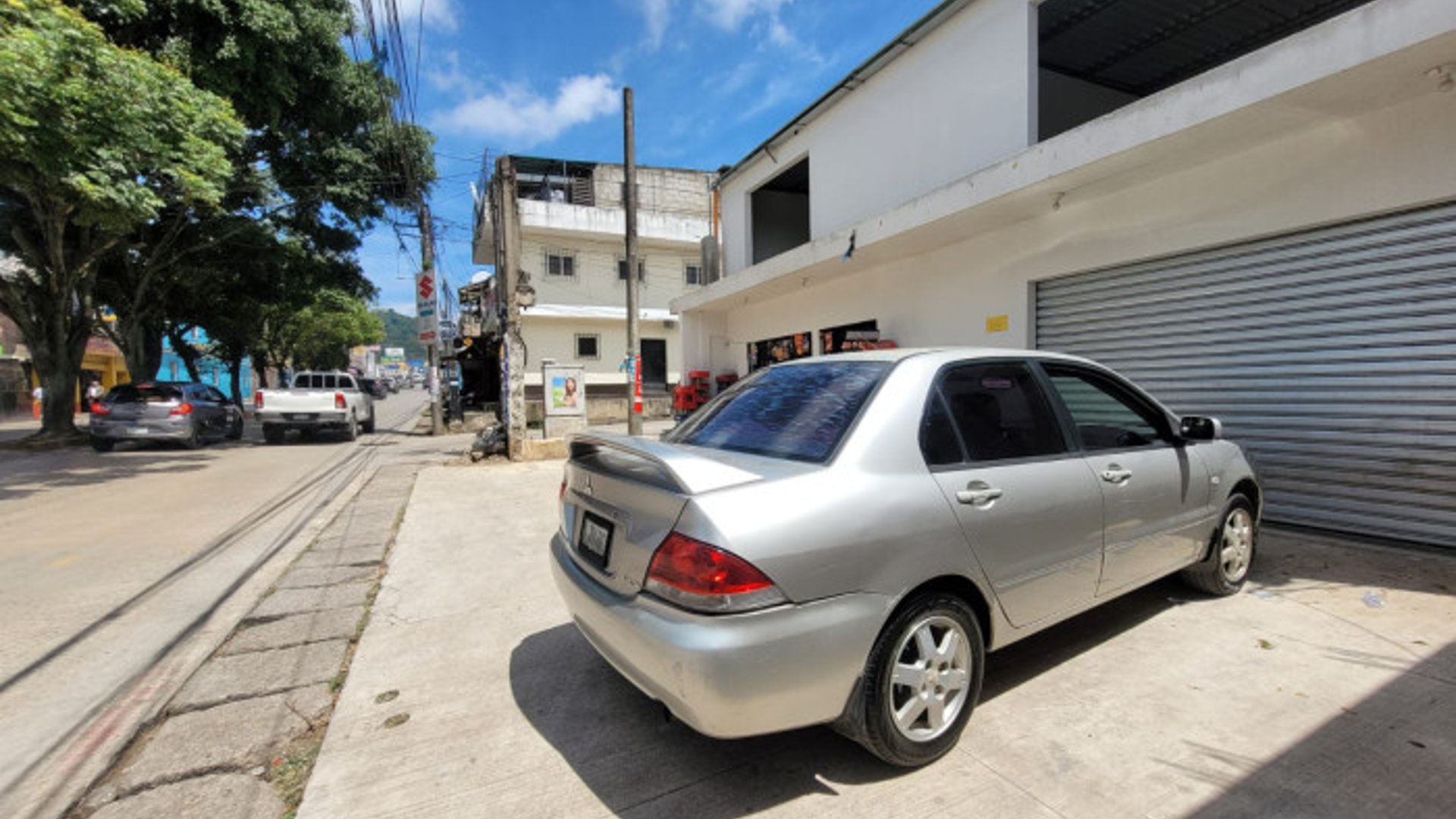 Local comercial renta en viá principal San José Pinula - Miniatura 3