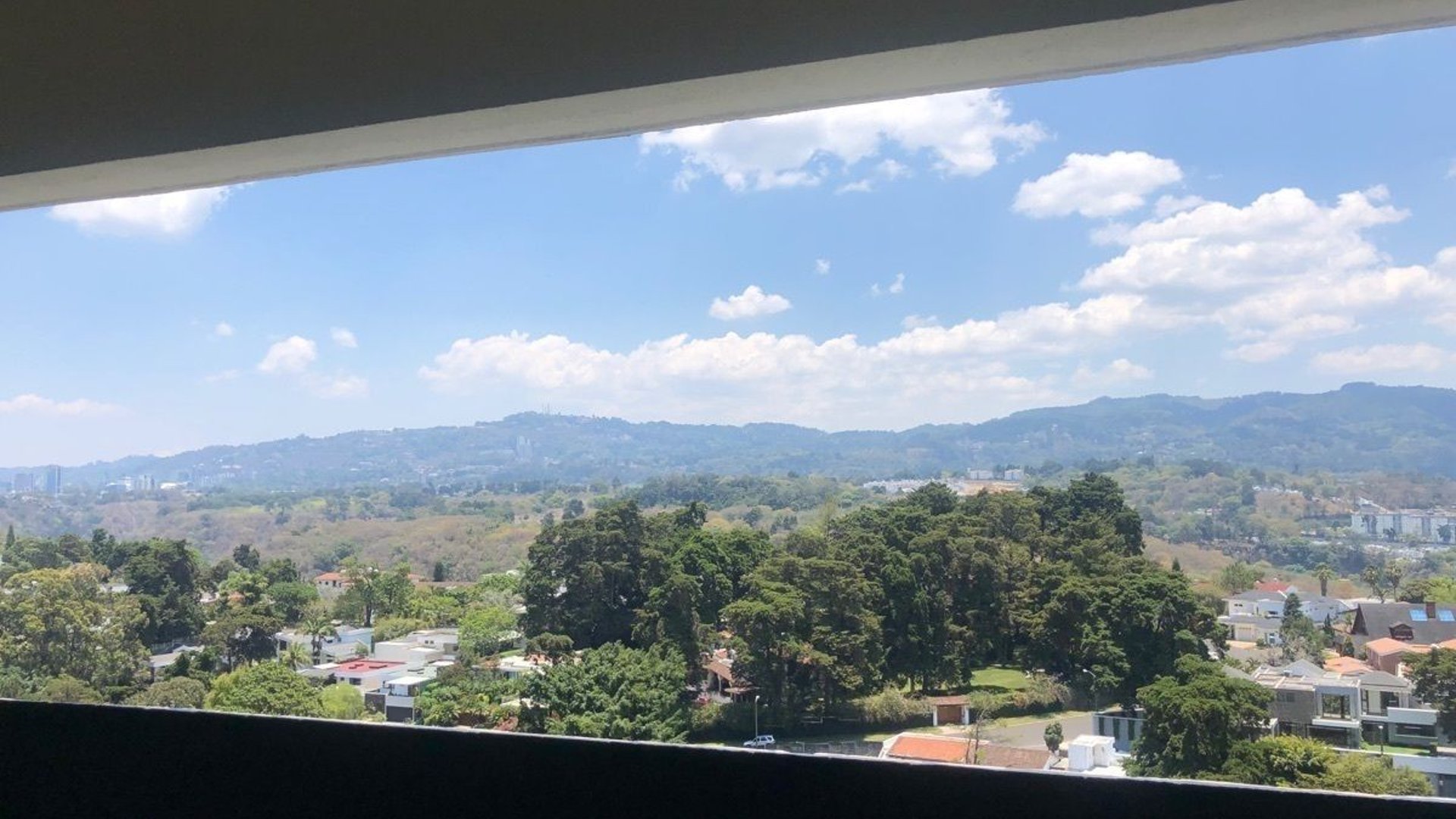 Apartamento Amueblado en renta, zona 14 - Miniatura 14