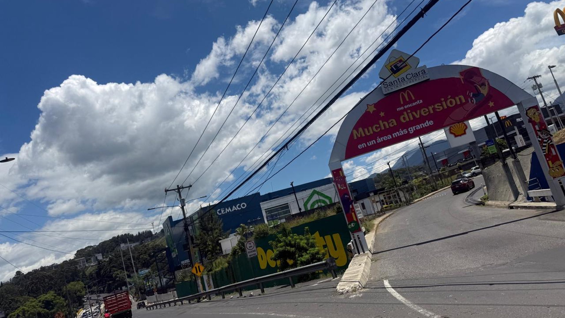 Terreno en San José Villa Nueva a 1 minuto de CC. Santa Clara