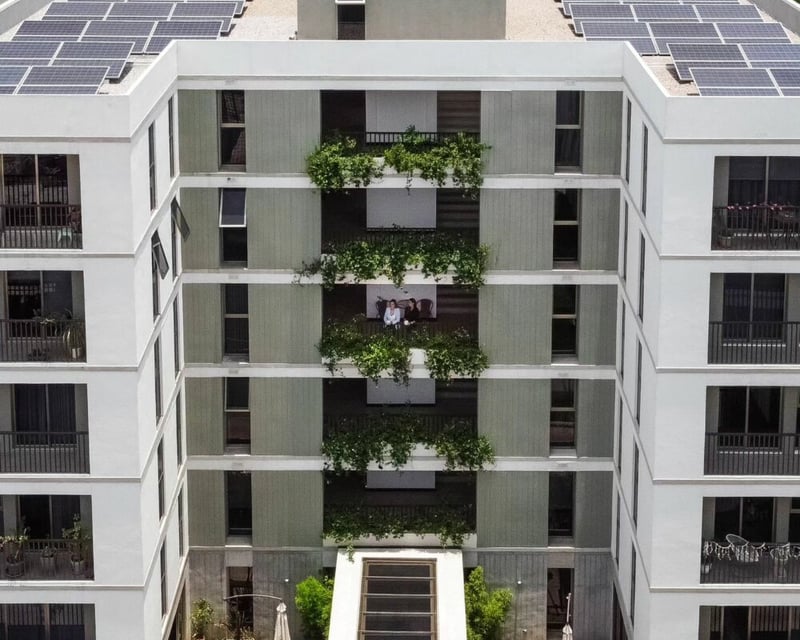 📍 APARTAMENTO EN RENTA – 2 HAB + 2 BALCONES | IRIDIA ELGIN | ZONA 13
