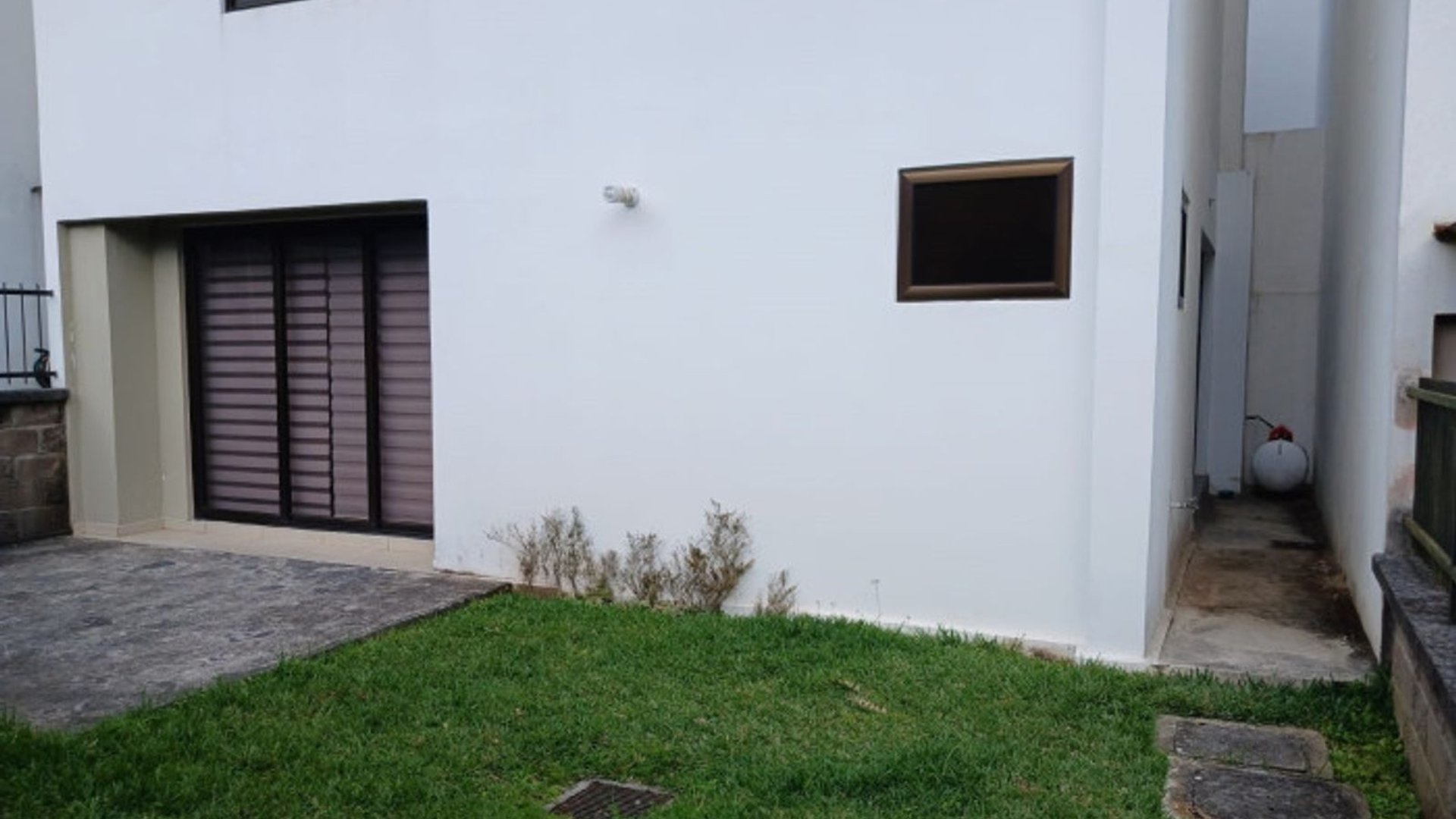 Casa moderna en renta en area exclusiva - Miniatura 16