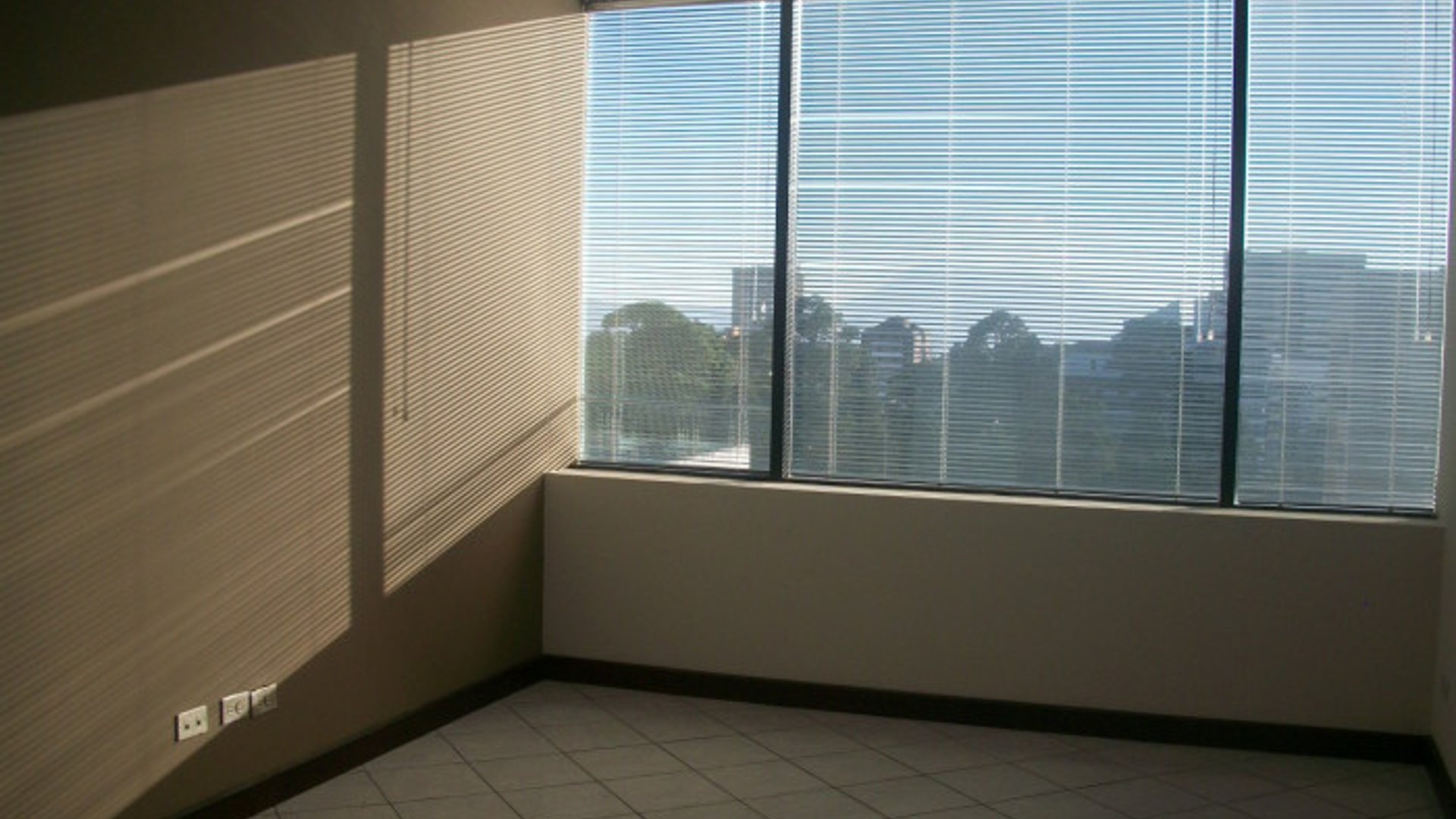 Oficina en Renta o Venta en Europlaza Zona 14