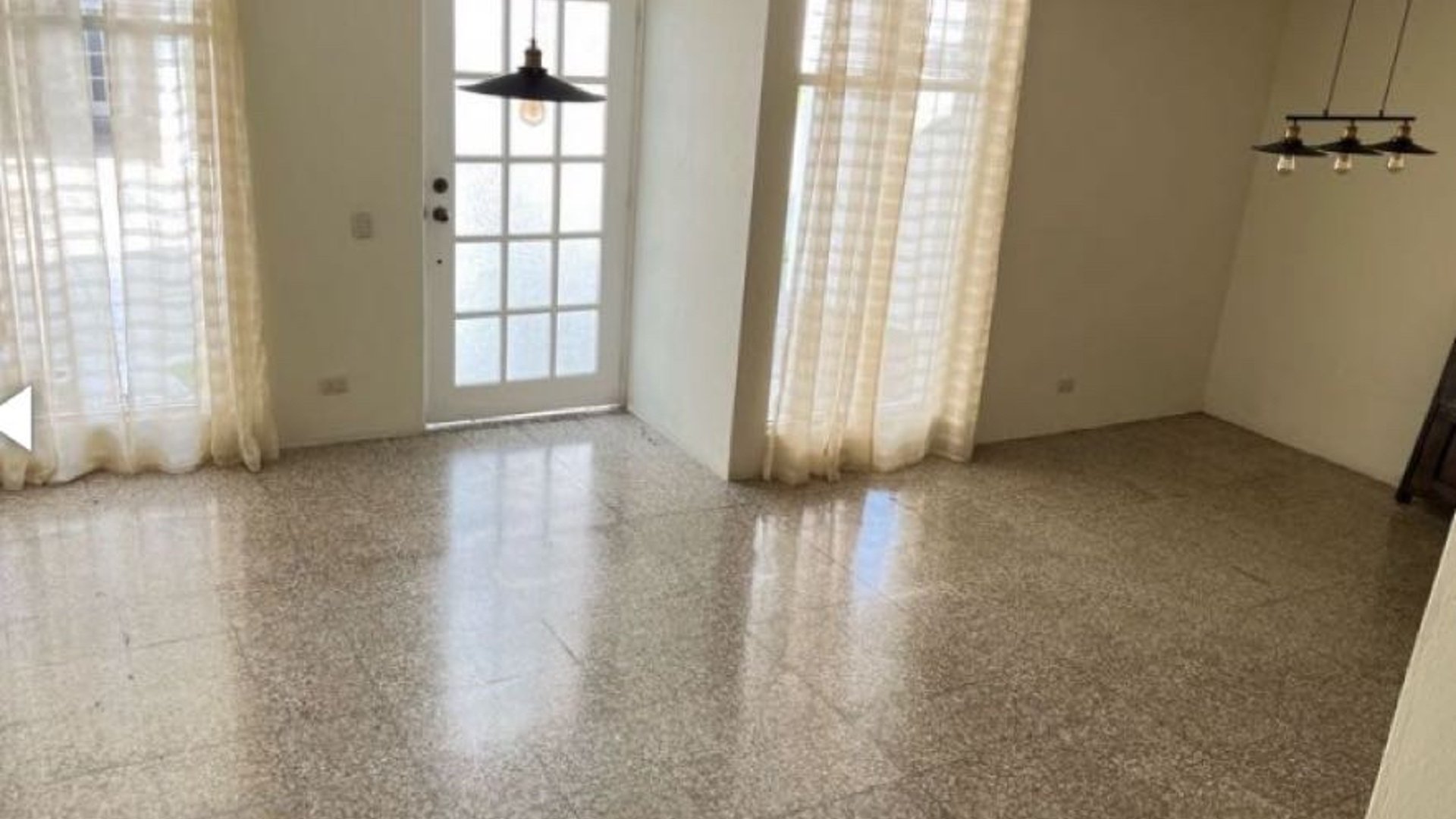 Vendo Casa en Montesano Zona 16 - Miniatura 2