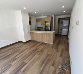 Rento apartamento  en Zona 15  VHI  Privé