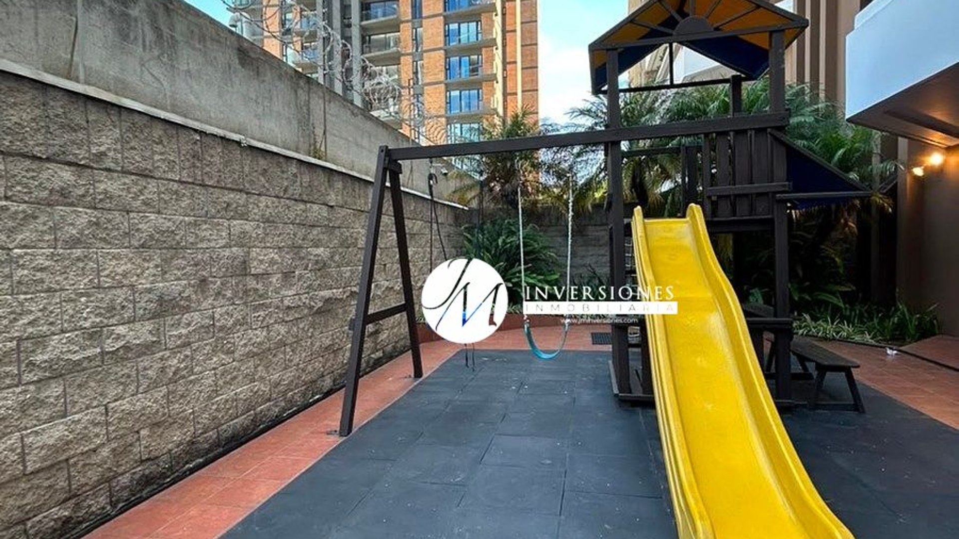 Apartamento en venta Amueblado en zona 10 - Miniatura 9