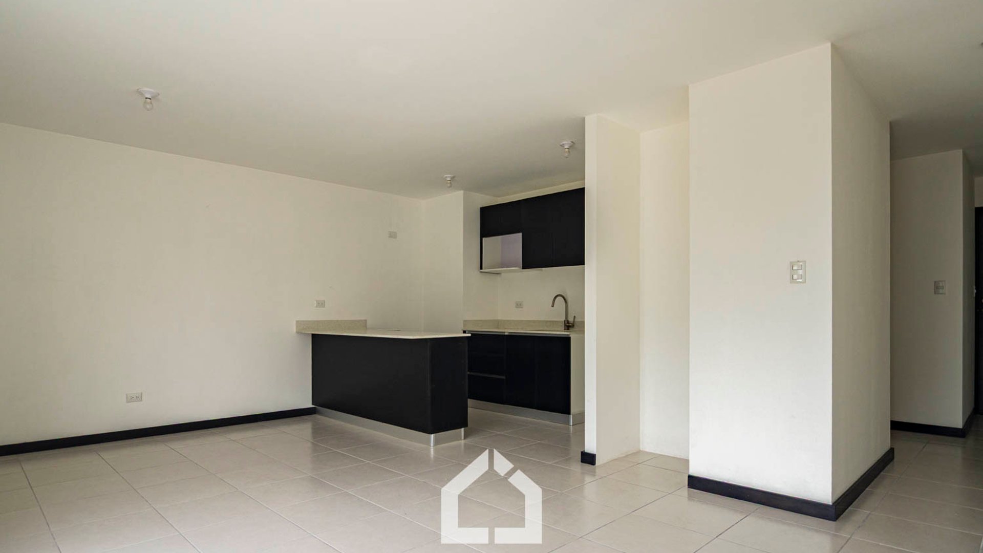 Apartamentos de 3 habitaciones en Museo San Mateo, zona 7 - Image 1