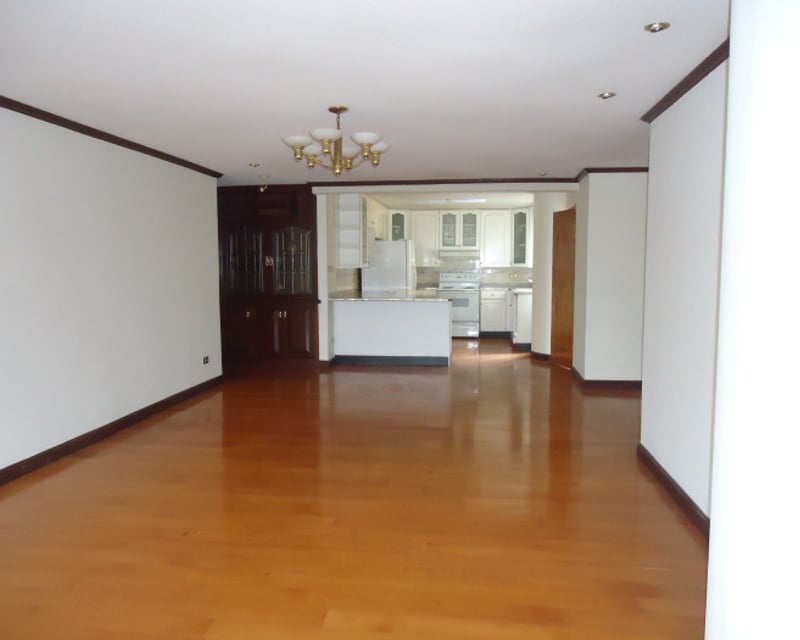 ESPACIOSO APARTAMENTO EN VENTA ZONA 15 VISTA HERMOSA 2
