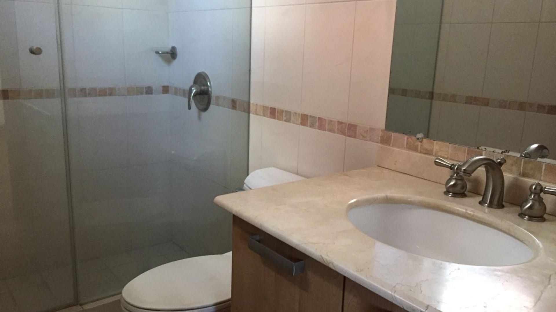 Apartamento 4 habitaciones en renta San Ángel zona 14 - Miniatura 12