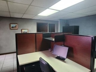 Oficina en Venta – Géminis 10, Zona 10 - 3
