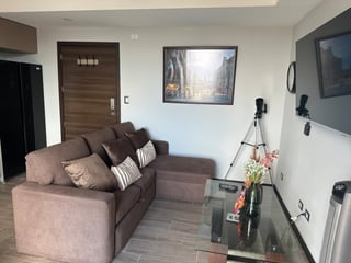 Apartamento Amueblado Nuevo en Venta en Zona 10 - 2