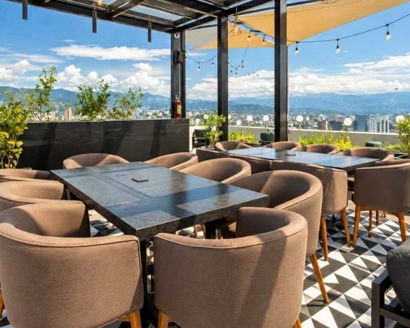 APARTAMENTO EN ALQUILER 📍 Edificio Atarah, Zona 10