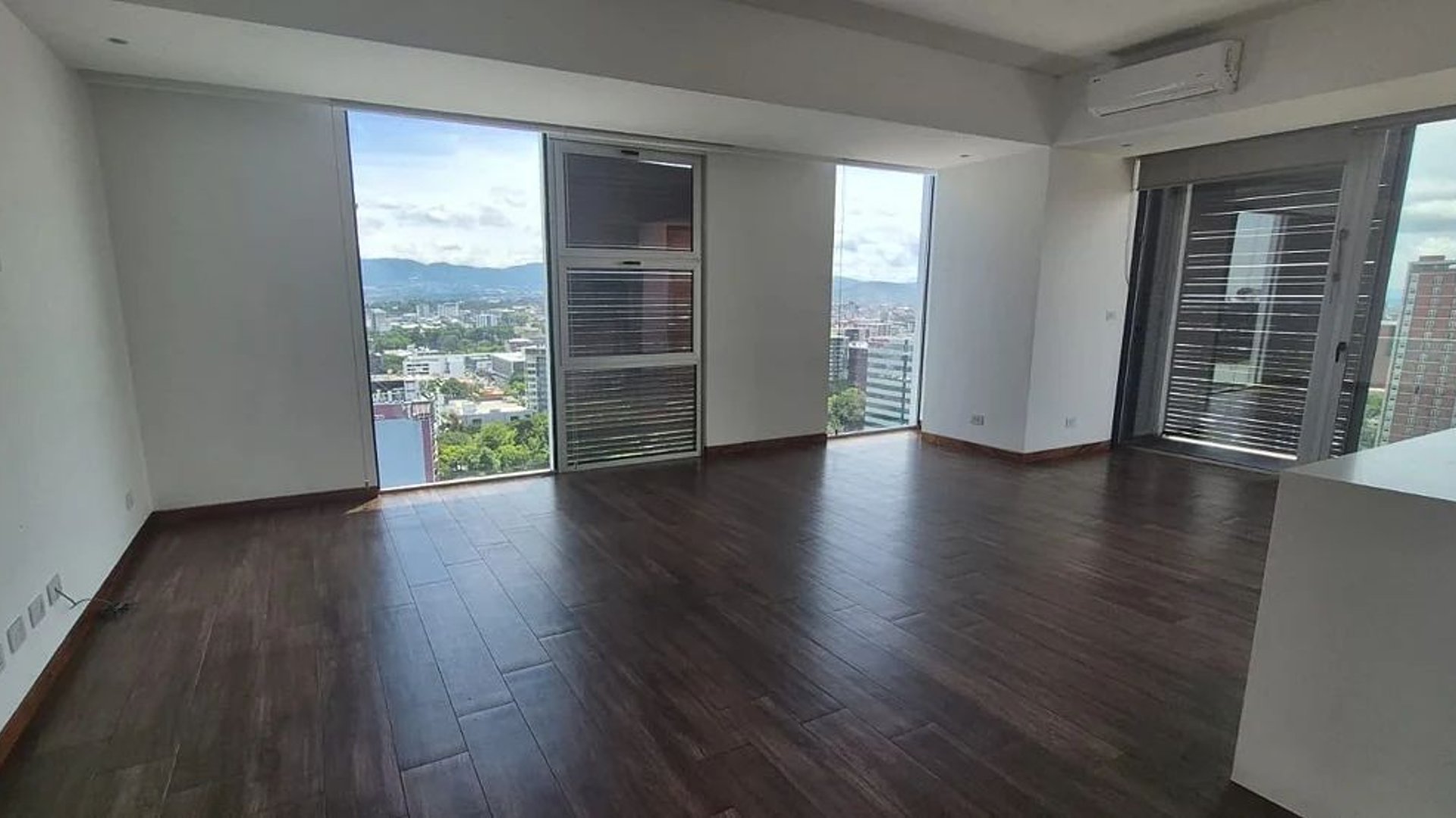 Apartamento en Alquiler – Avia, Zona 10 - Miniatura 9