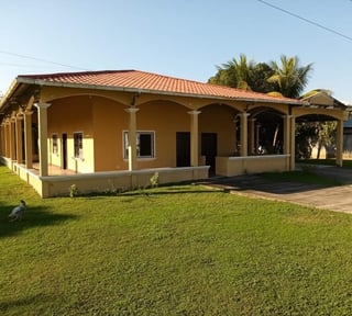 Casa de Un Nivel en Venta en Morales Izabal