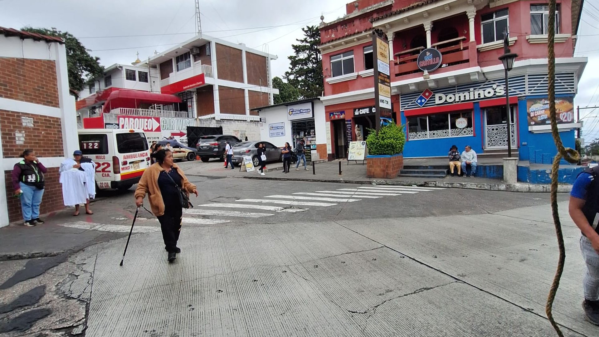 Edificio comercial en renta o venta centro de mixco