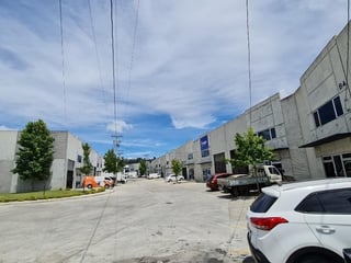 Bodegas en venta para inversionista, zona 18 - Image 7