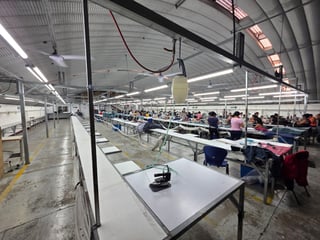 Bodega industrial con oficinas cerca de Calzada Roosevelt - Ref-5427 - Image 5