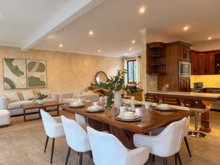 En venta casa con Piscina Club Residencial Antigua Gt - 4