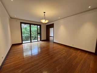 EXCLUSIVA CASA EN ENCINOS DE CAYALA III Zona 16 | 3 Niveles - Image 19