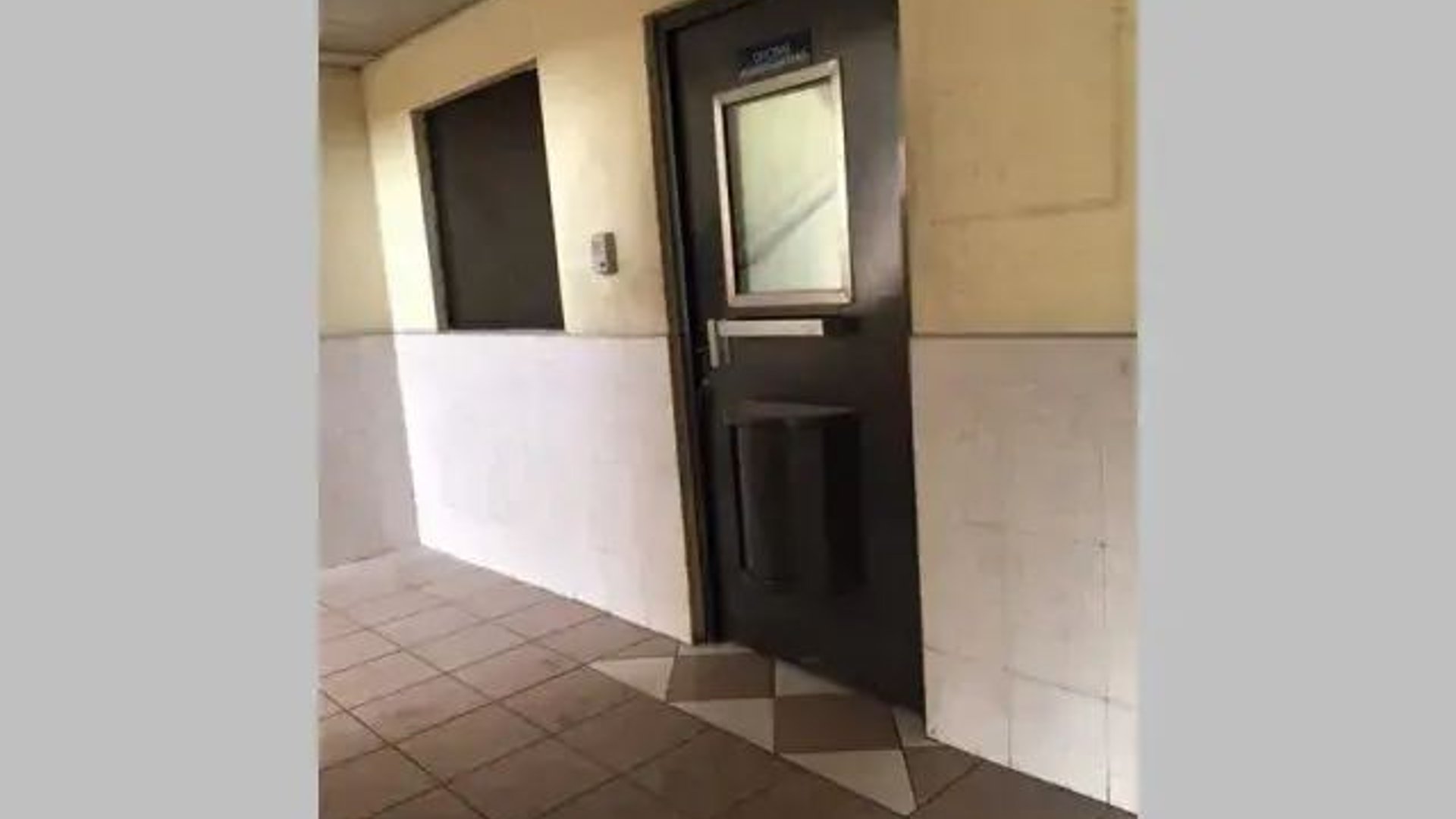 EDIFICIO EN VENTA – CALZADA SAN JUAN, ZONA 7 - Miniatura 11