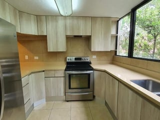 CASA EN CONDOMINIO EN ALQUILER EN KM 13.5 CARRETERA EL SALVADOR - Image 13