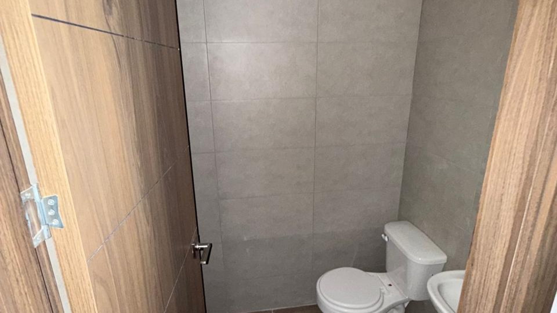 Apartamento en Alquiler Edificio Parque 14, zona 14  - Miniatura 9
