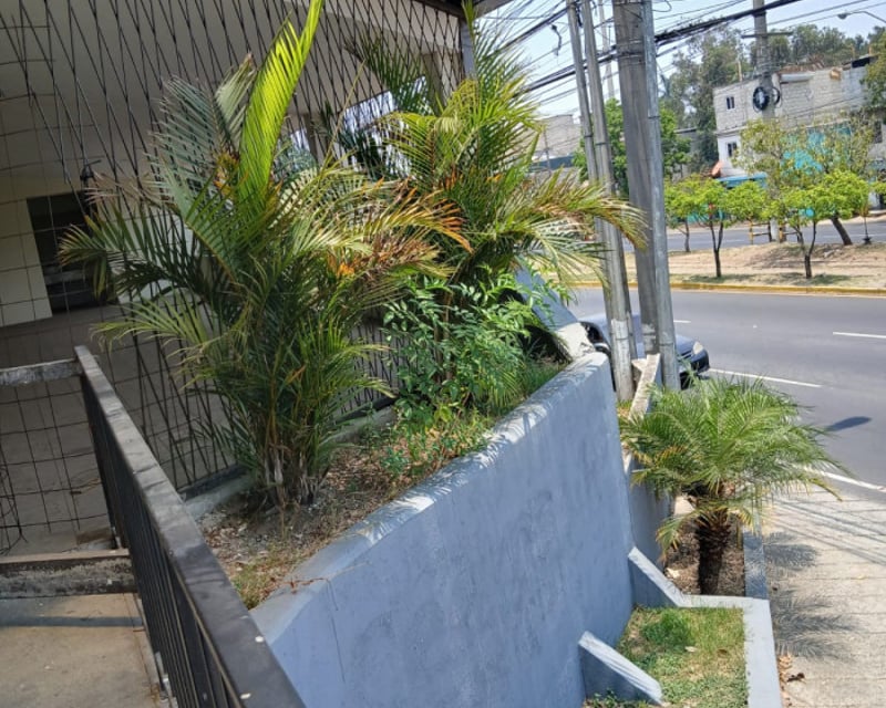 Bonito y Amplio Local comercial Atanasio Tzul z. 12