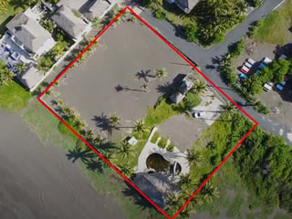 VENTA DE AMPLIO TERRENO 4,400vr2 - MONTERRICO  - 2