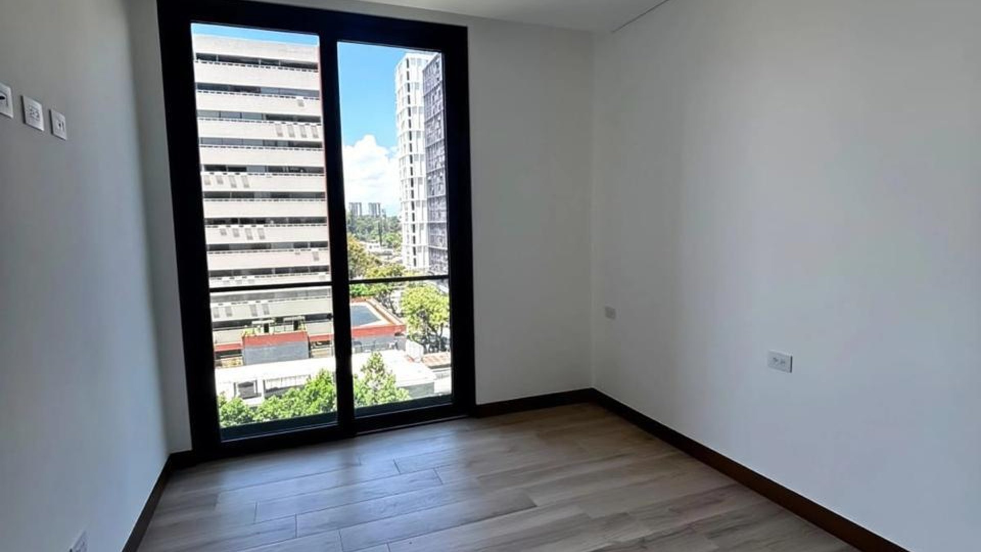 ???? APARTAMENTO EN ALQUILER – 2 HAB  | FERRE DIEZ | ZONA10 - Miniatura 5