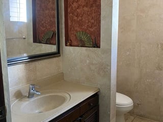 Apartamento en renta, en Zona 9 - 2