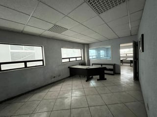 Local comercial en venta y renta, en Zona 5 - Image 12