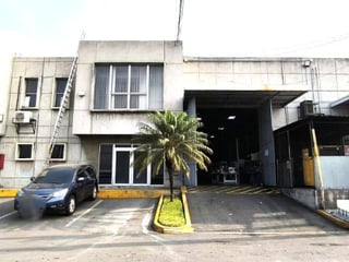 Ofi Bodega en Alquiler en Villa Nueva - 2