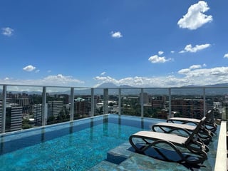 Apartamento en VENTA en Edificio Vasanta zona 10 - Image 1