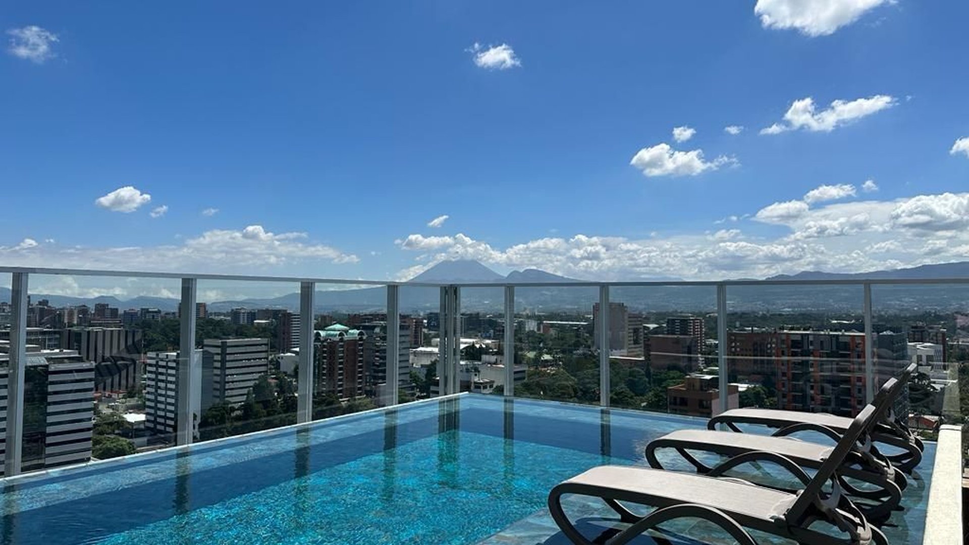 Apartamento en VENTA en Edificio Vasanta zona 10