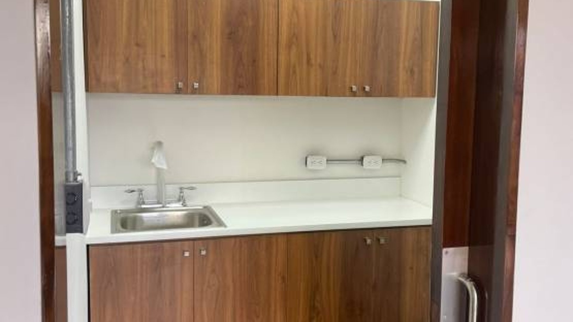 Oficina en Renta, Zona 10 (R7722) - Miniatura 5