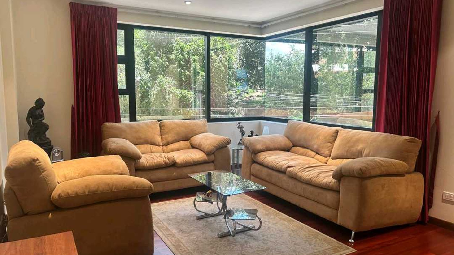 Apartamento Amueblado y Equipado en Renta,.Zona 14 - Miniatura 3