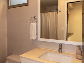 Apartamento amueblado, 2 habitaciones en alquiler zona 10 - 3