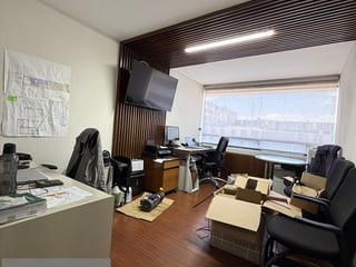 GEMINIS 10 - OFICINA EN RENTA – ZONA 10 (FRENTE A AVIA) - Image 10